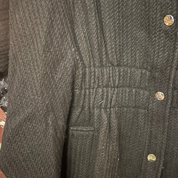 GUESS Black Wool Blend Textured Cape Coat - Size Small - Picture 3 of 12